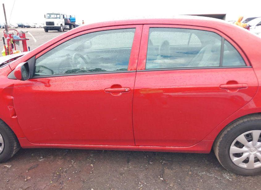 Photo 14 of 2013 Toyota Corolla L (VIN 5YFBU4EE8DP161829)