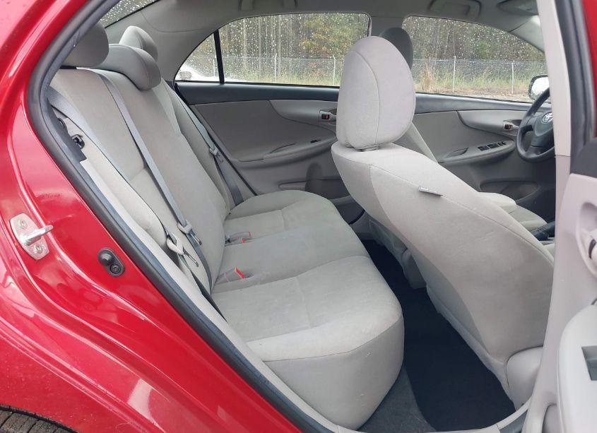 Photo 8 of 2013 Toyota Corolla L (VIN 5YFBU4EE8DP161829)