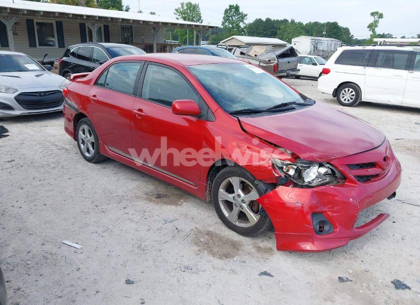 2013 Toyota Corolla S (VIN 5YFBU4EE8DP163726) main photo