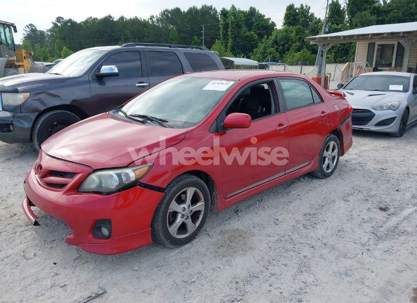 Photo 2 of 2013 Toyota Corolla S (VIN 5YFBU4EE8DP163726)