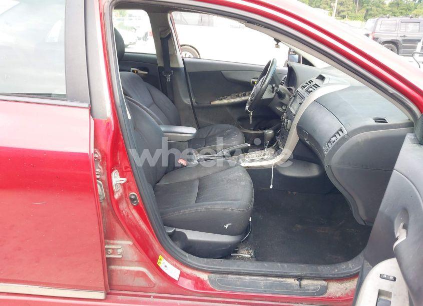 Photo 5 of 2013 Toyota Corolla S (VIN 5YFBU4EE8DP163726)