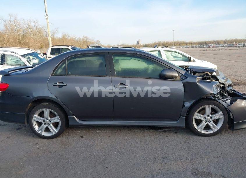 Photo 13 of 2013 Toyota Corolla S (VIN 5YFBU4EE8DP172328)