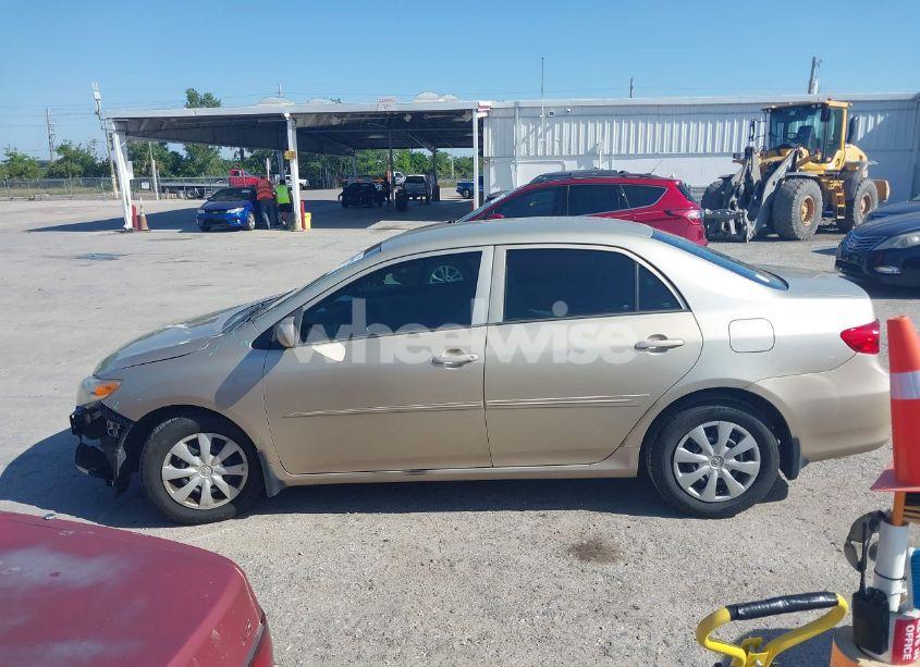 Photo 15 of 2013 Toyota Corolla L (VIN 5YFBU4EE8DP179778)