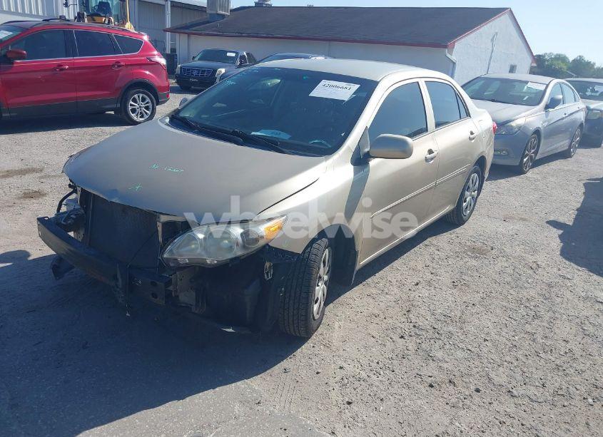 Photo 2 of 2013 Toyota Corolla L (VIN 5YFBU4EE8DP179778)