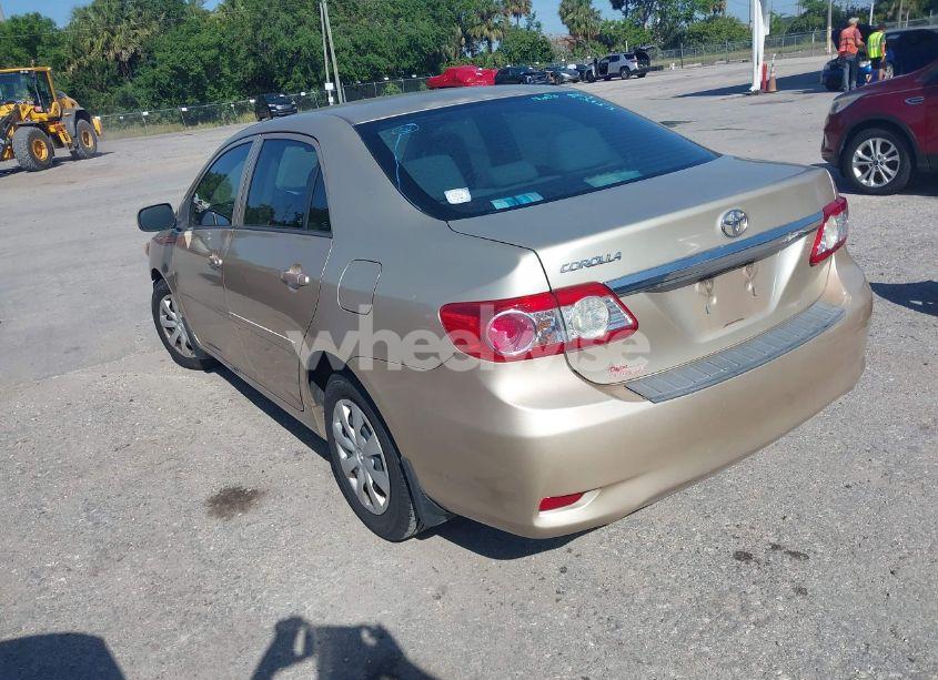 Photo 3 of 2013 Toyota Corolla L (VIN 5YFBU4EE8DP179778)