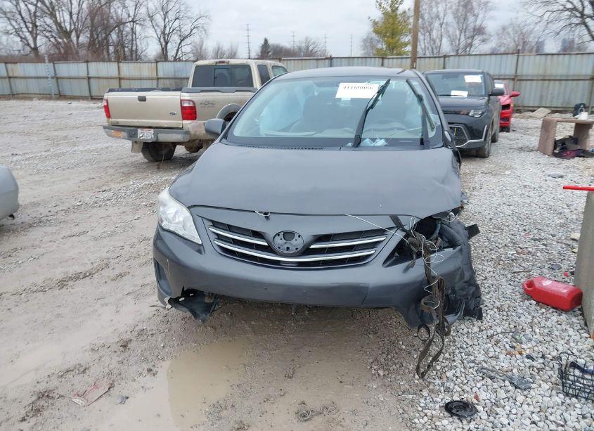 Photo 11 of 2013 Toyota Corolla LE (VIN 5YFBU4EE8DP193549)