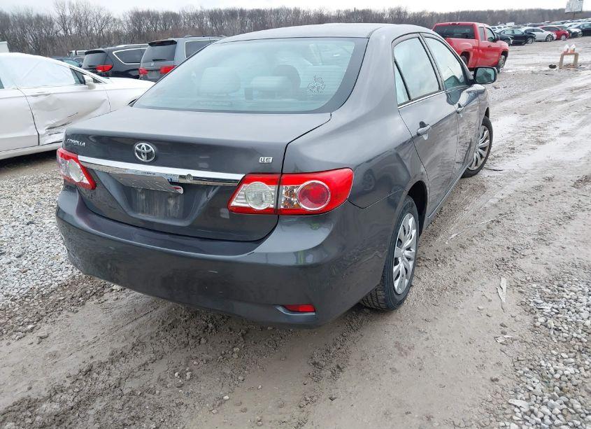 Photo 4 of 2013 Toyota Corolla LE (VIN 5YFBU4EE8DP193549)