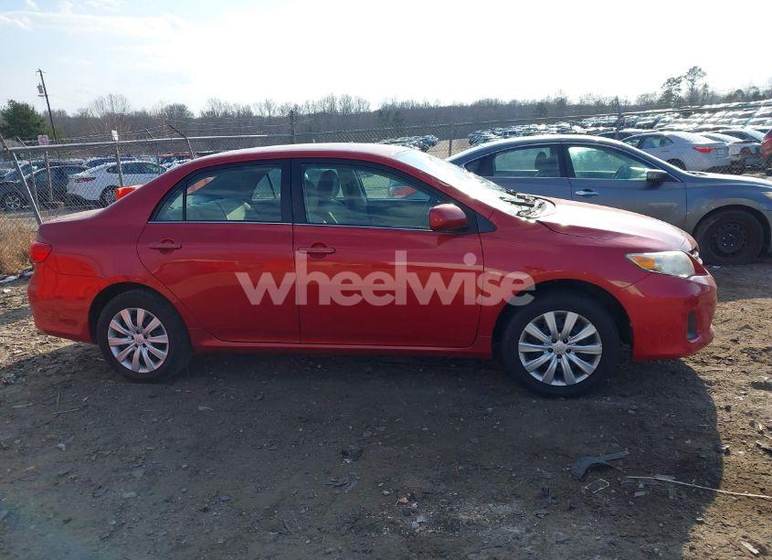 Photo 14 of 2013 Toyota Corolla LE (VIN 5YFBU4EE8DP193910)