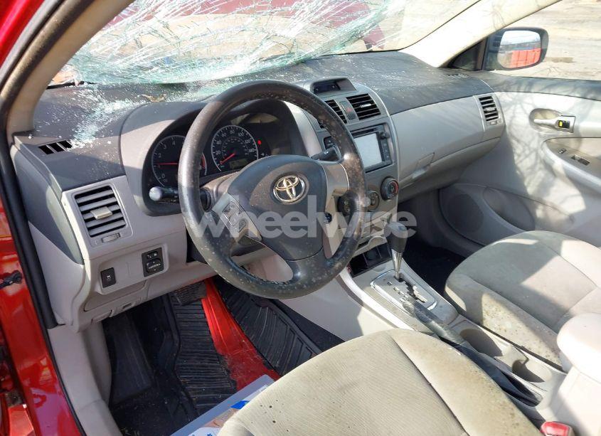 Photo 18 of 2013 Toyota Corolla LE (VIN 5YFBU4EE8DP193910)