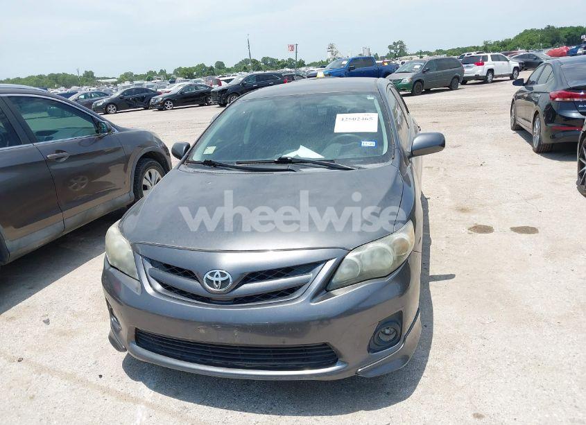 Photo 12 of 2013 Toyota Corolla S (VIN 5YFBU4EE8DP221396)