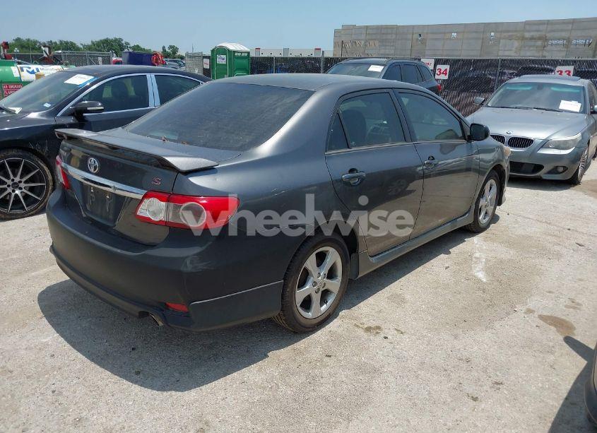 Photo 4 of 2013 Toyota Corolla S (VIN 5YFBU4EE8DP221396)