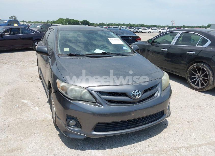 Photo 6 of 2013 Toyota Corolla S (VIN 5YFBU4EE8DP221396)