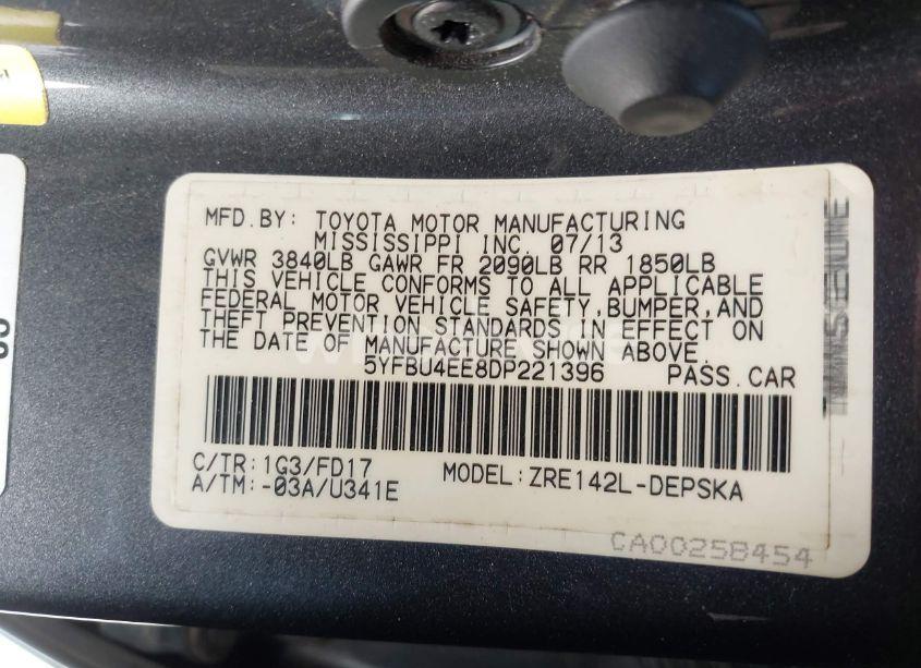 Photo 9 of 2013 Toyota Corolla S (VIN 5YFBU4EE8DP221396)