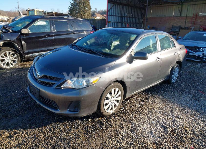 Photo 2 of 2012 Toyota Corolla LE (VIN 5YFBU4EE9CP066453)