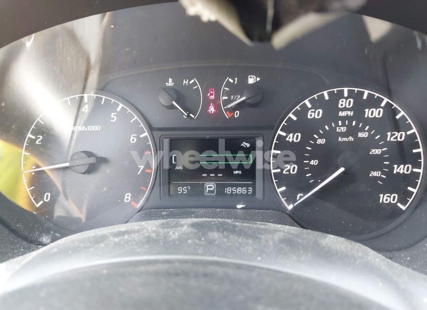 Photo 7 of 2014 Nissan Sentra S (VIN 5YFBU4EE9DP******)