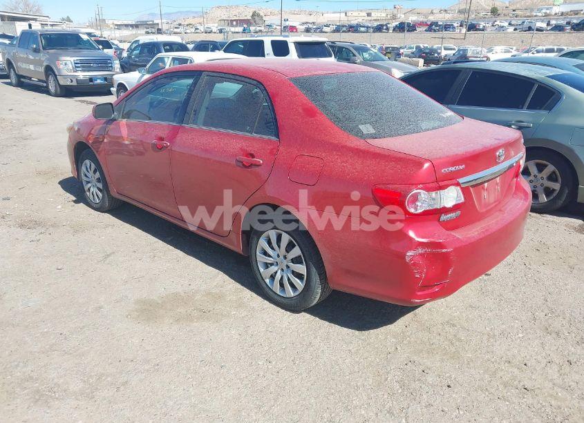 Photo 3 of 2013 Toyota Corolla LE (VIN 5YFBU4EE9DP118066)