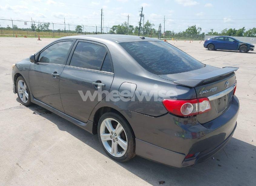 Photo 3 of 2013 Toyota Corolla S (VIN 5YFBU4EE9DP133117)