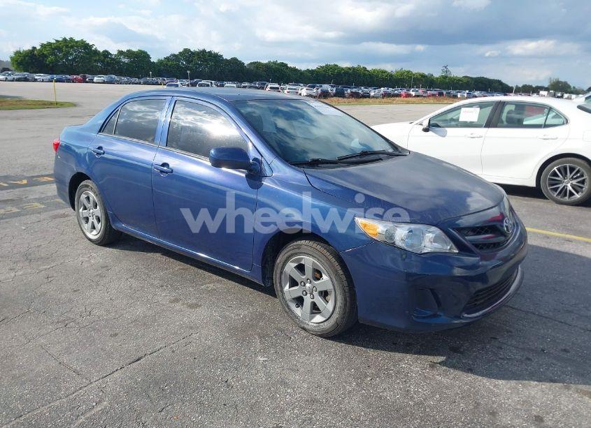 2013 Toyota Corolla L (VIN 5YFBU4EE9DP133988) main photo