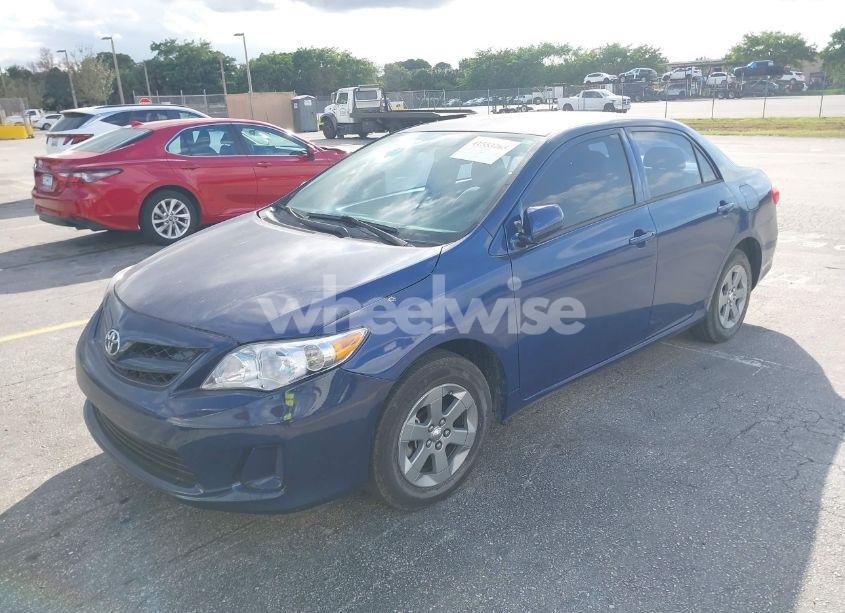 Photo 2 of 2013 Toyota Corolla L (VIN 5YFBU4EE9DP133988)