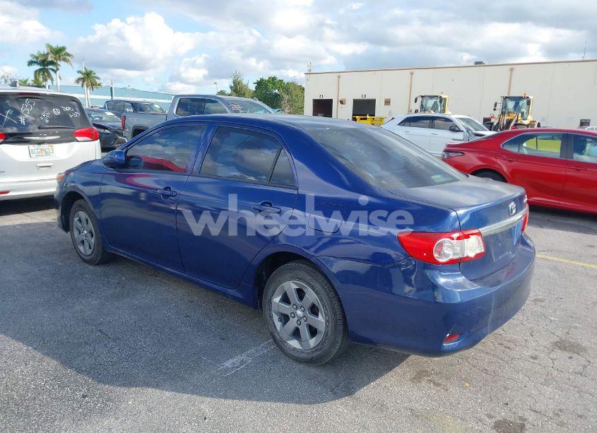 Photo 3 of 2013 Toyota Corolla L (VIN 5YFBU4EE9DP133988)