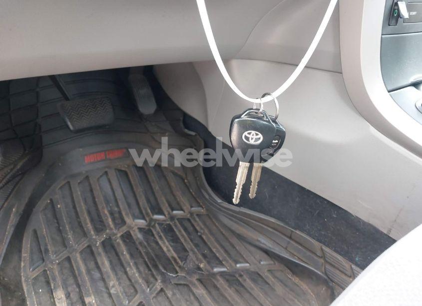 Photo 11 of 2013 Toyota Corolla L (VIN 5YFBU4EE9DP134025)