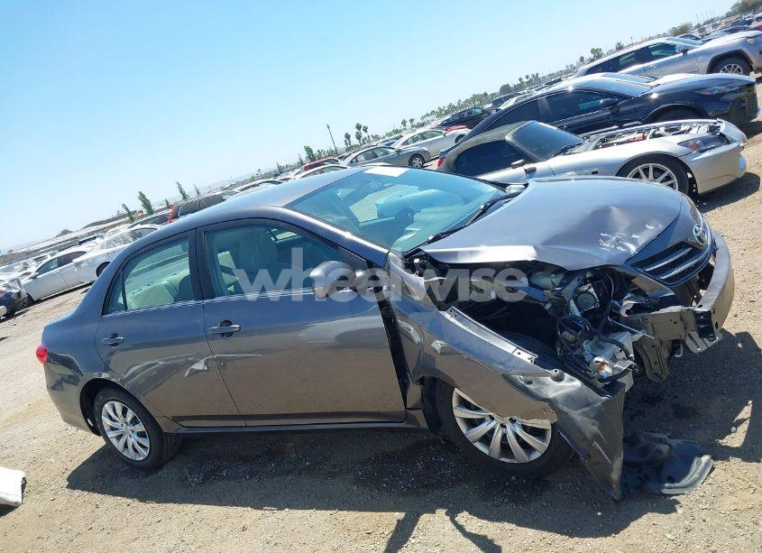 Photo 14 of 2013 Toyota Corolla LE (VIN 5YFBU4EE9DP141394)