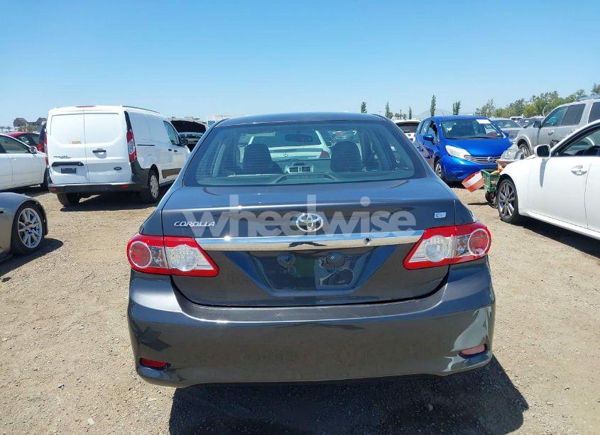 Photo 17 of 2013 Toyota Corolla LE (VIN 5YFBU4EE9DP141394)
