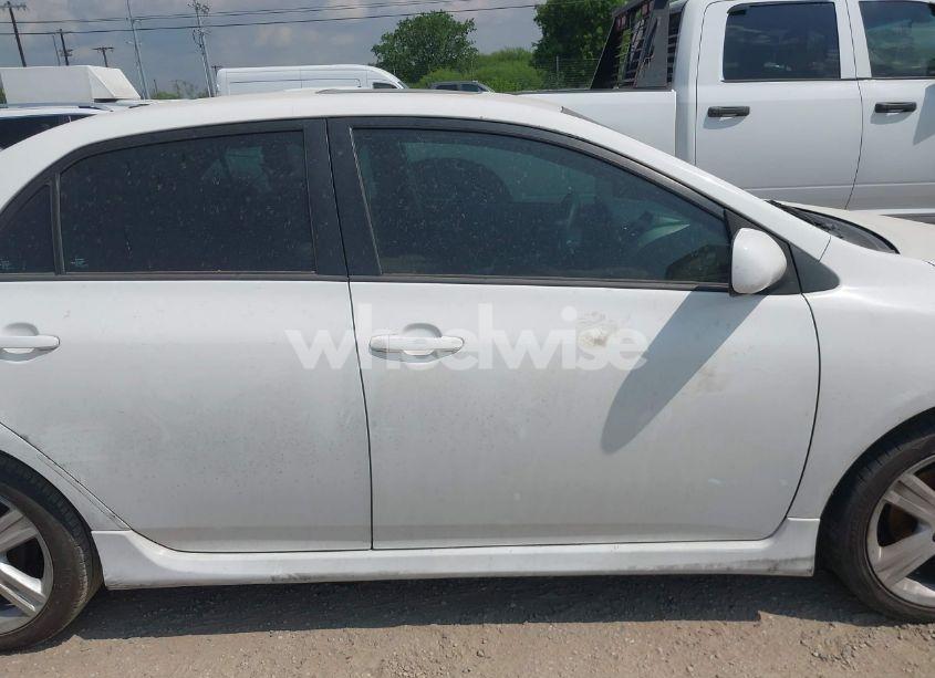 Photo 12 of 2013 Toyota Corolla S (VIN 5YFBU4EE9DP145557)