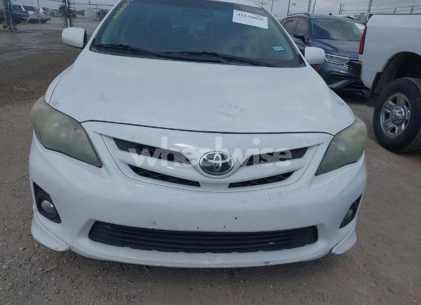 Photo 6 of 2013 Toyota Corolla S (VIN 5YFBU4EE9DP145557)