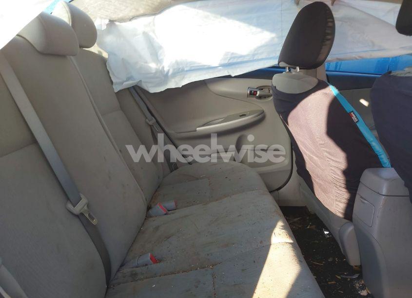 Photo 8 of 2013 Toyota Corolla LE (VIN 5YFBU4EE9DP146028)