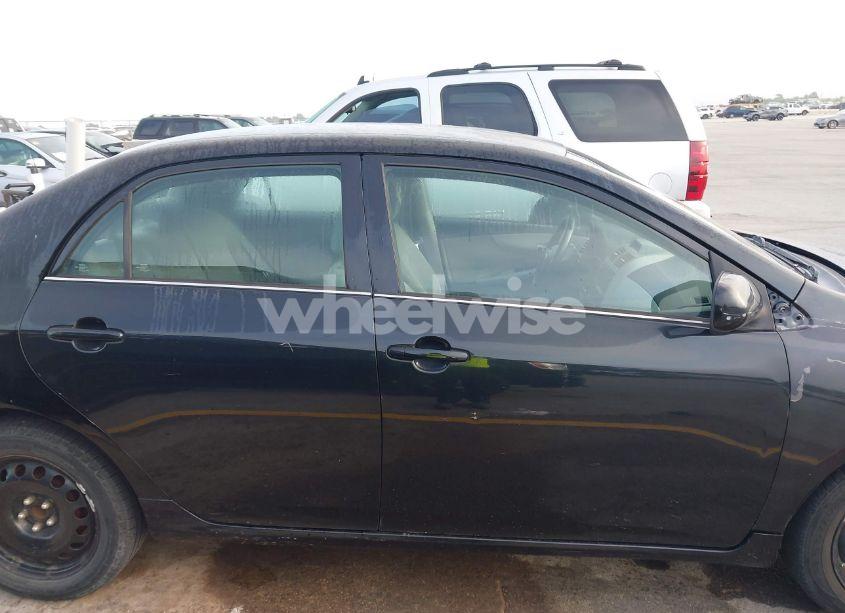 Photo 13 of 2013 Toyota Corolla LE (VIN 5YFBU4EE9DP148572)