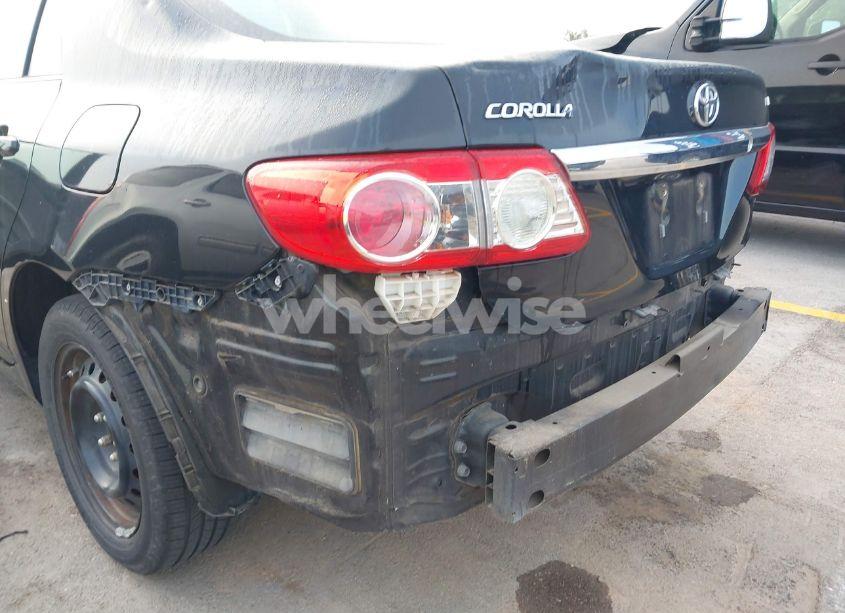 Photo 17 of 2013 Toyota Corolla LE (VIN 5YFBU4EE9DP148572)