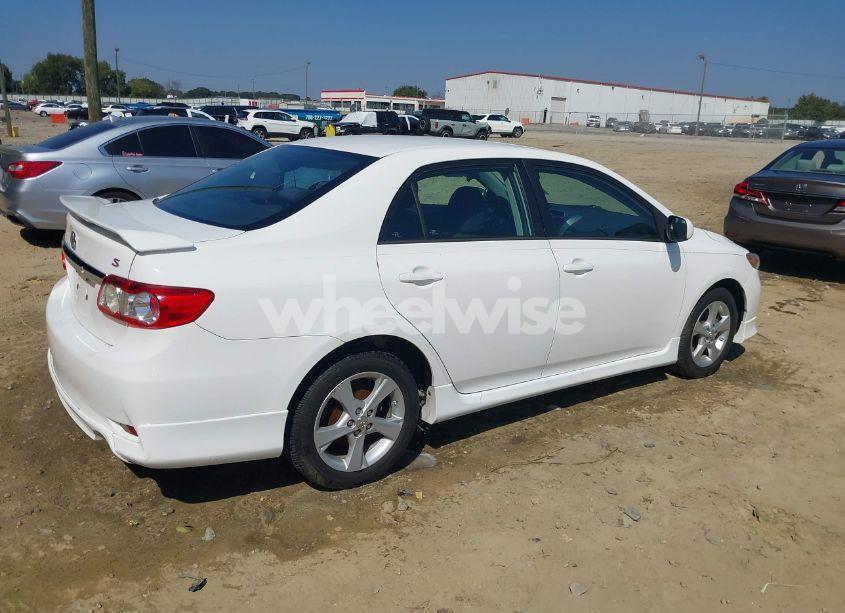 Photo 4 of 2013 Toyota Corolla S (VIN 5YFBU4EE9DP149642)