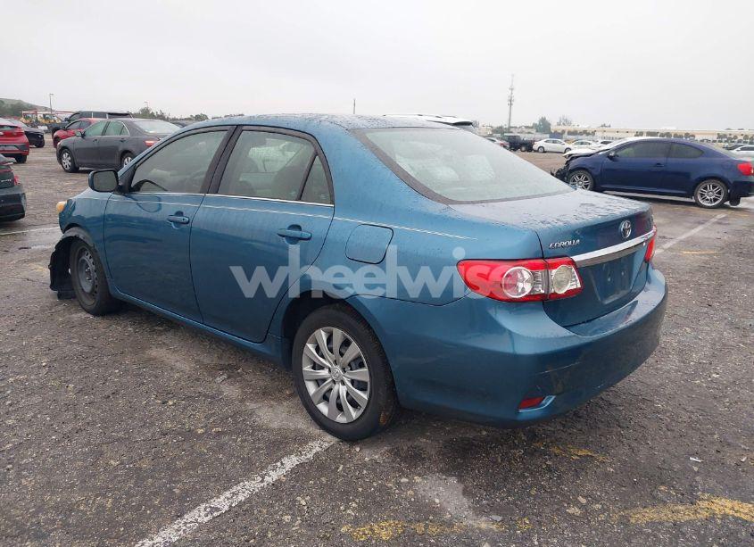 Photo 3 of 2013 Toyota Corolla LE (VIN 5YFBU4EE9DP153268)