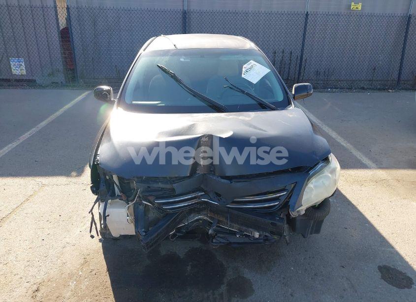 Photo 13 of 2013 Toyota Corolla LE (VIN 5YFBU4EE9DP157854)