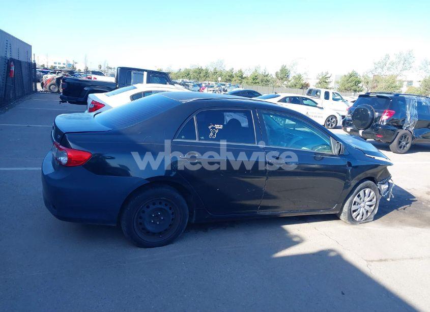 Photo 14 of 2013 Toyota Corolla LE (VIN 5YFBU4EE9DP157854)