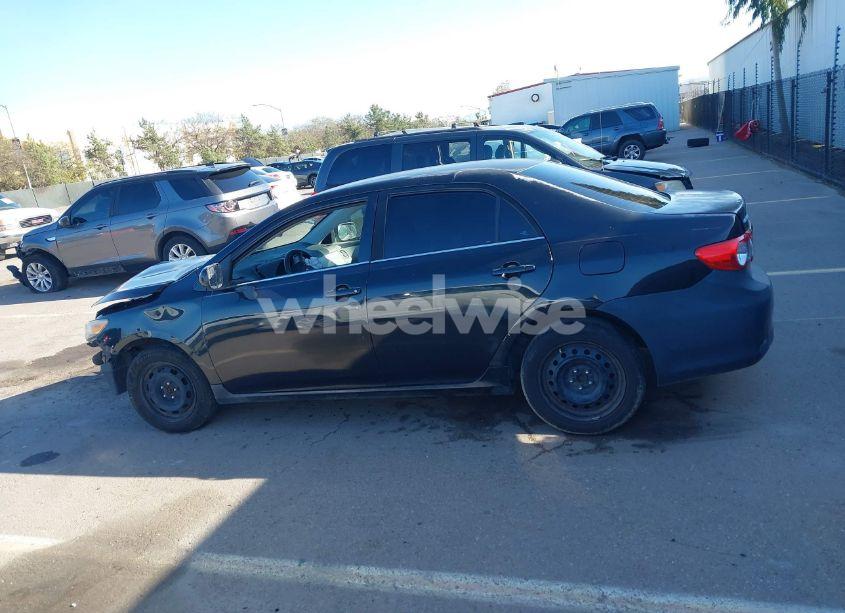 Photo 15 of 2013 Toyota Corolla LE (VIN 5YFBU4EE9DP157854)