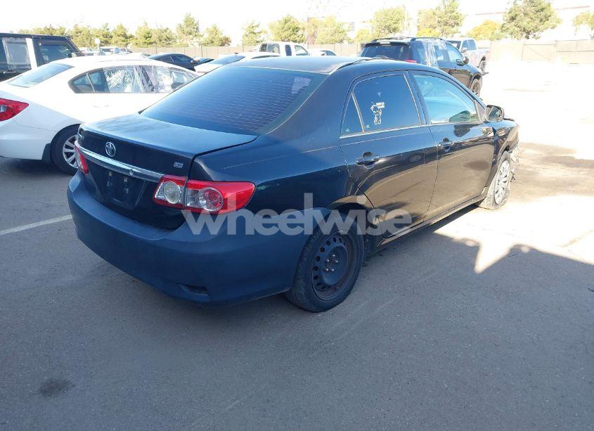 Photo 4 of 2013 Toyota Corolla LE (VIN 5YFBU4EE9DP157854)