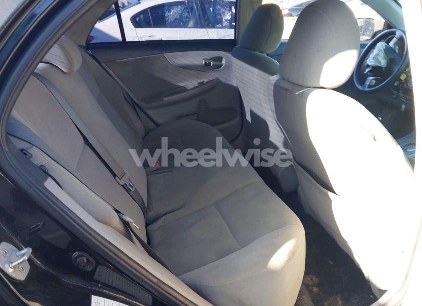 Photo 8 of 2013 Toyota Corolla LE (VIN 5YFBU4EE9DP157854)