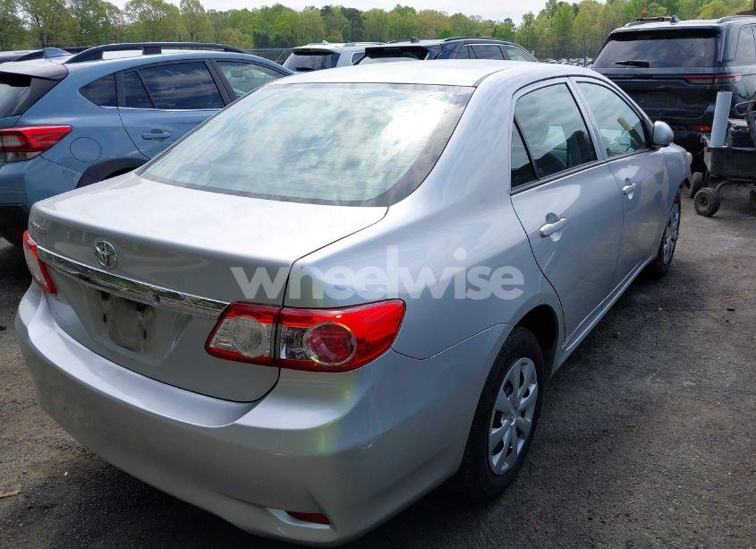 Photo 4 of 2013 Toyota Corolla L (VIN 5YFBU4EE9DP174413)