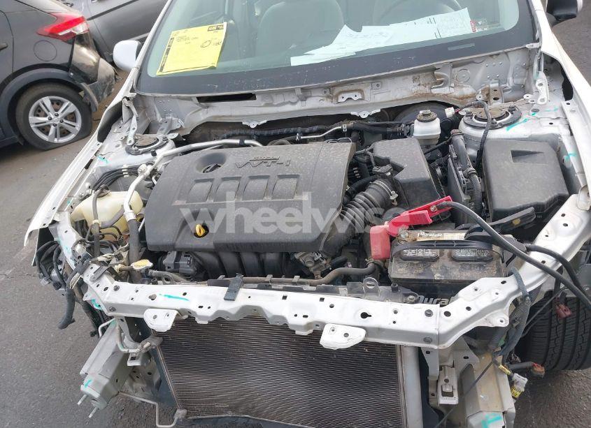 Photo 10 of 2013 Toyota Corolla LE (VIN 5YFBU4EE9DP197092)