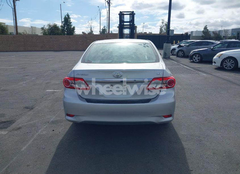 Photo 17 of 2013 Toyota Corolla LE (VIN 5YFBU4EE9DP197092)