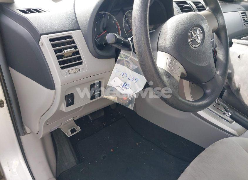 Photo 18 of 2013 Toyota Corolla LE (VIN 5YFBU4EE9DP197092)