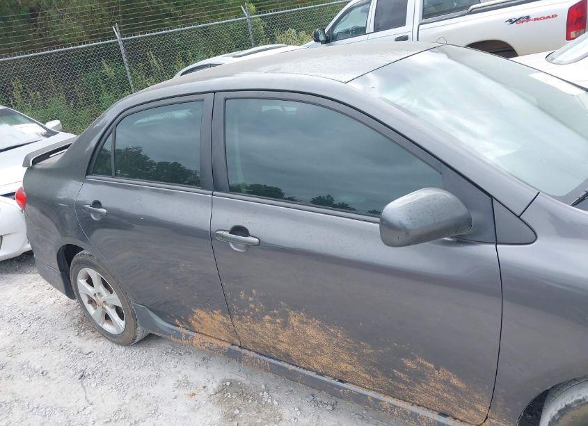 Photo 13 of 2013 Toyota Corolla S (VIN 5YFBU4EE9DP203425)