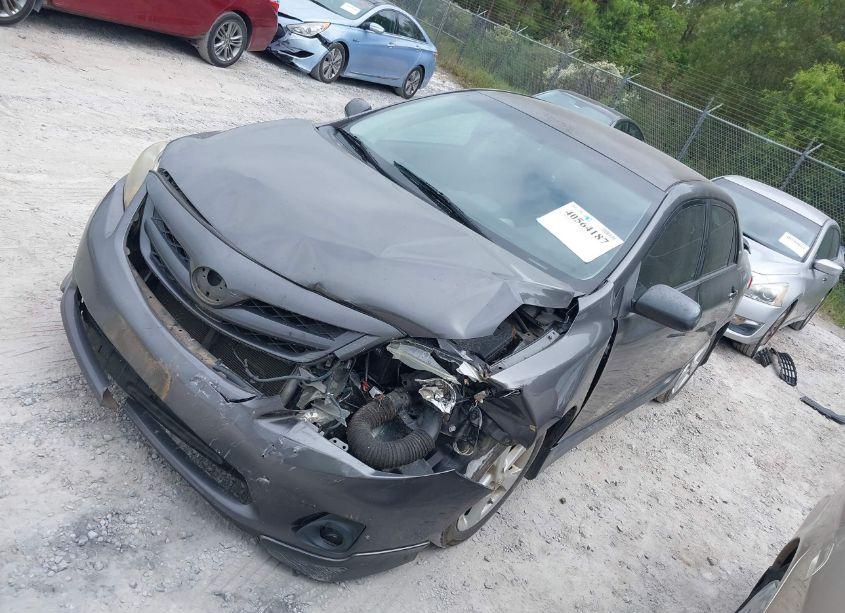 Photo 2 of 2013 Toyota Corolla S (VIN 5YFBU4EE9DP203425)