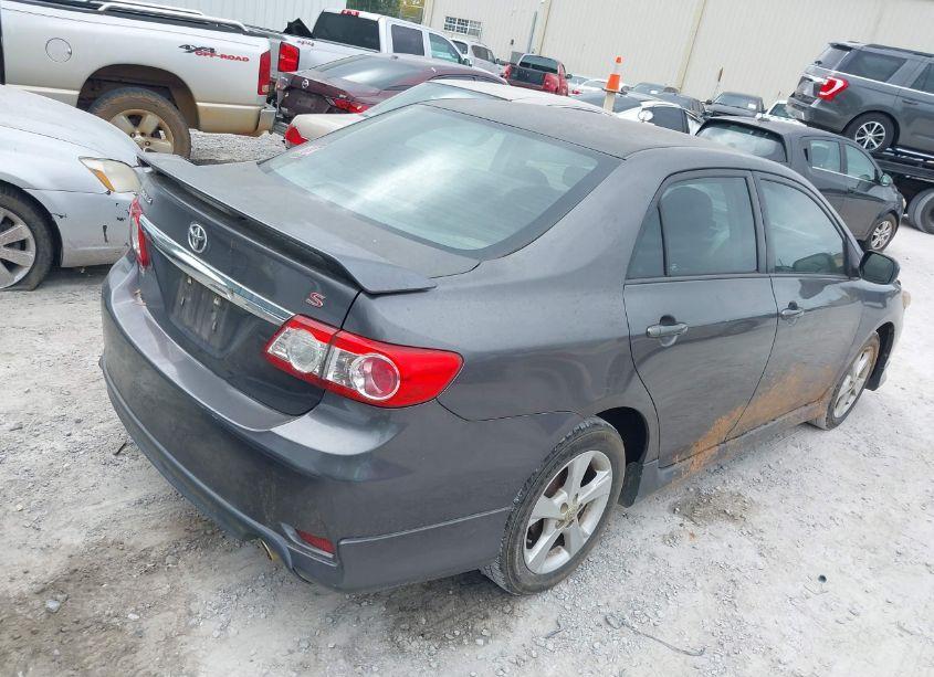 Photo 4 of 2013 Toyota Corolla S (VIN 5YFBU4EE9DP203425)