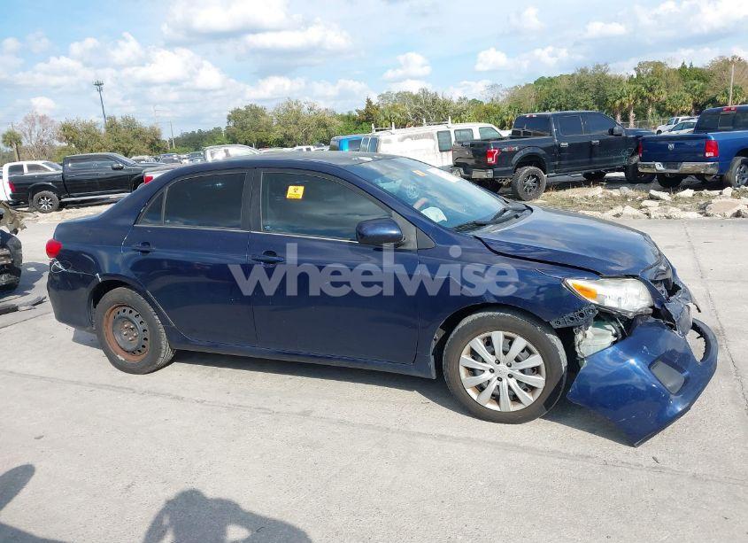 Photo 13 of 2013 Toyota Corolla LE (VIN 5YFBU4EE9DP209841)