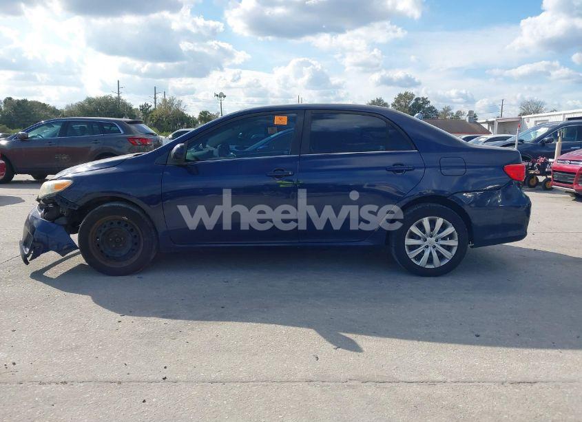 Photo 14 of 2013 Toyota Corolla LE (VIN 5YFBU4EE9DP209841)