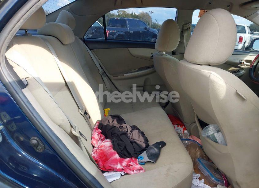 Photo 8 of 2013 Toyota Corolla LE (VIN 5YFBU4EE9DP209841)