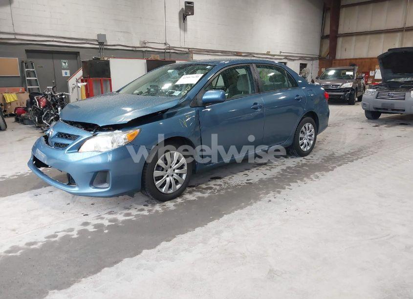 Photo 2 of 2012 Toyota Corolla LE (VIN 5YFBU4EEXCP034787)